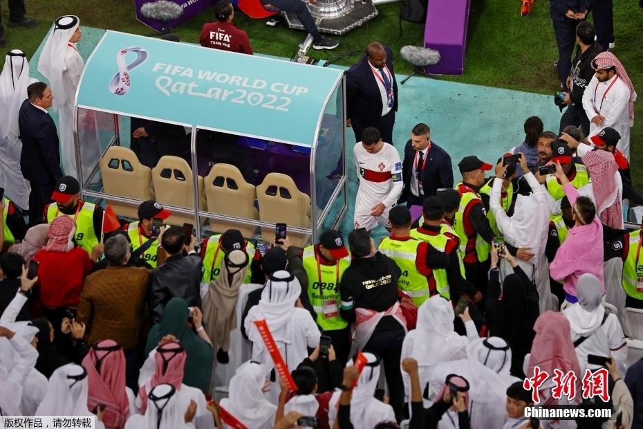 C罗之泪映照青春：热爱抵御岁月漫长，深情降临