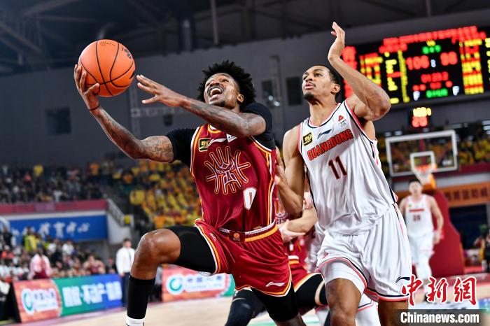 山西击退广东，NBA“扣篮王”迪亚洛砍下全场最