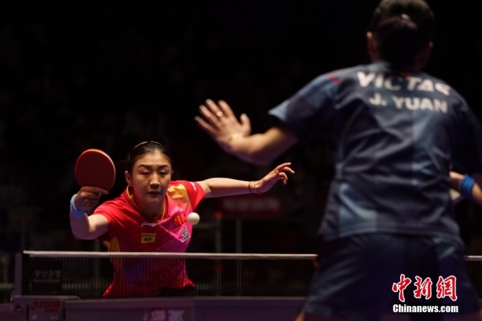 中国女队30力克法国晋级决赛冲击六连冠