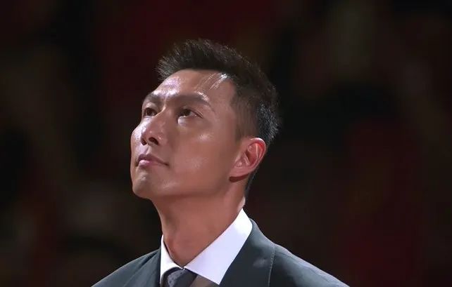 易建联CBA谢幕战：9号球衣退役见证传奇落幕