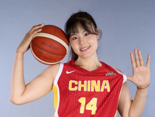 李月汝21+10领衔女篮世预赛首日最佳阵容 朱哈茨