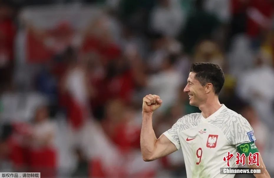 梅西双响助阿根廷逆转墨西哥 法国提前锁定淘汰