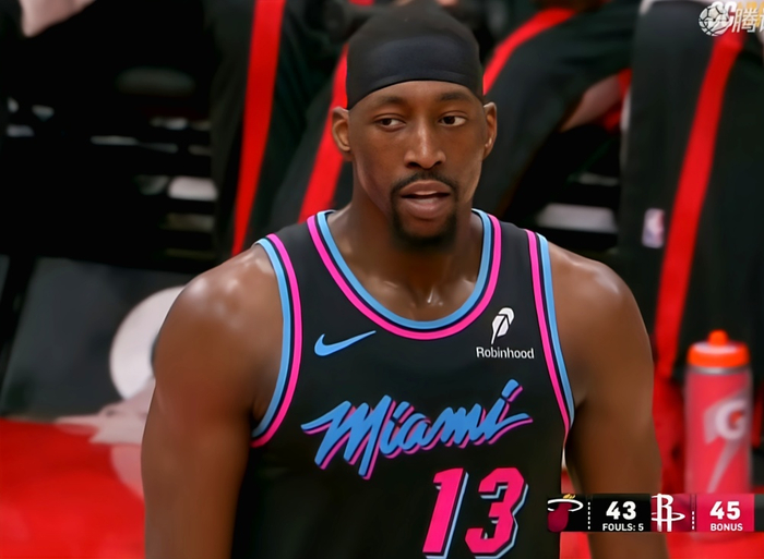 火箭年轻球员力挽狂澜绝杀热火