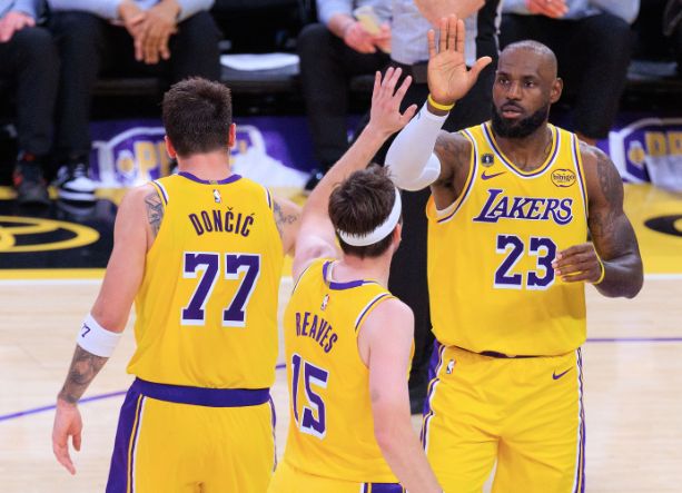 湖人遭遇伤病困扰 雷霆剑指四杀湖人