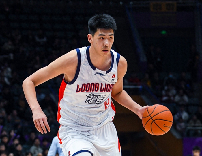 从CBA边缘到NBA试训，徐昕逆袭背后战术适配关键