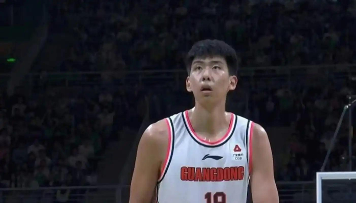从CBA边缘到NBA试训，徐昕逆袭背后战术适配关键